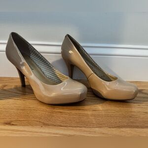 Madden Girl Beige Patent Heels
